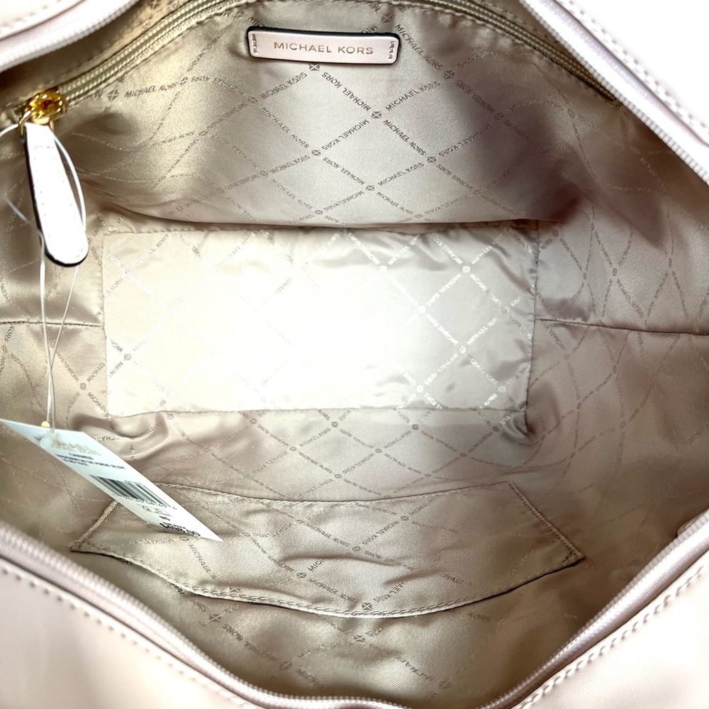 “SOLD” NWT Michael Kors Carmen Tote - Picture 7 of 9